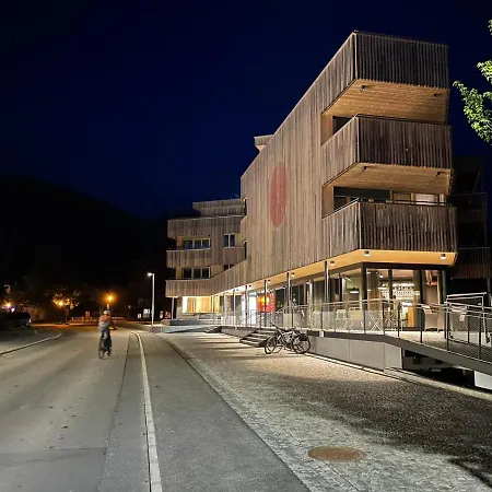 Apartamento Stud!o 8 *