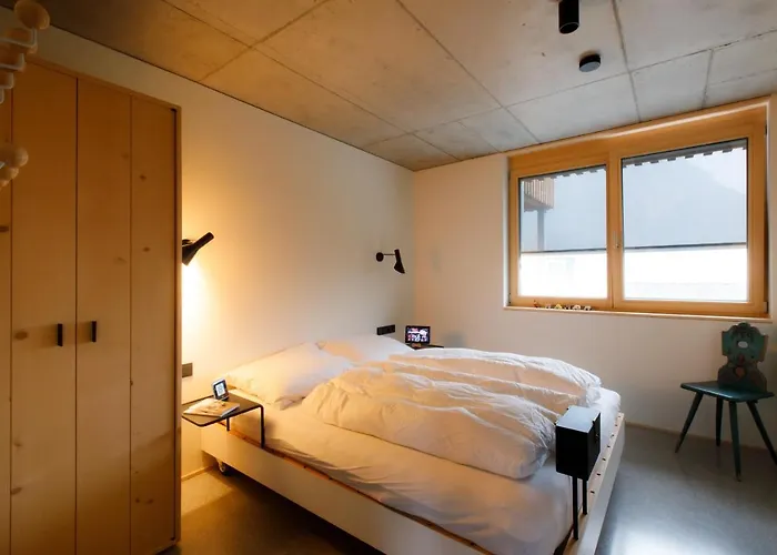 Stud!o 8 Apartment *